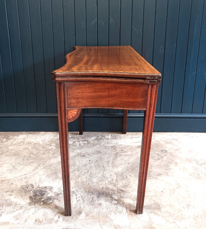 Antique George III Mahogany Tea Card Side Table (5).jpg